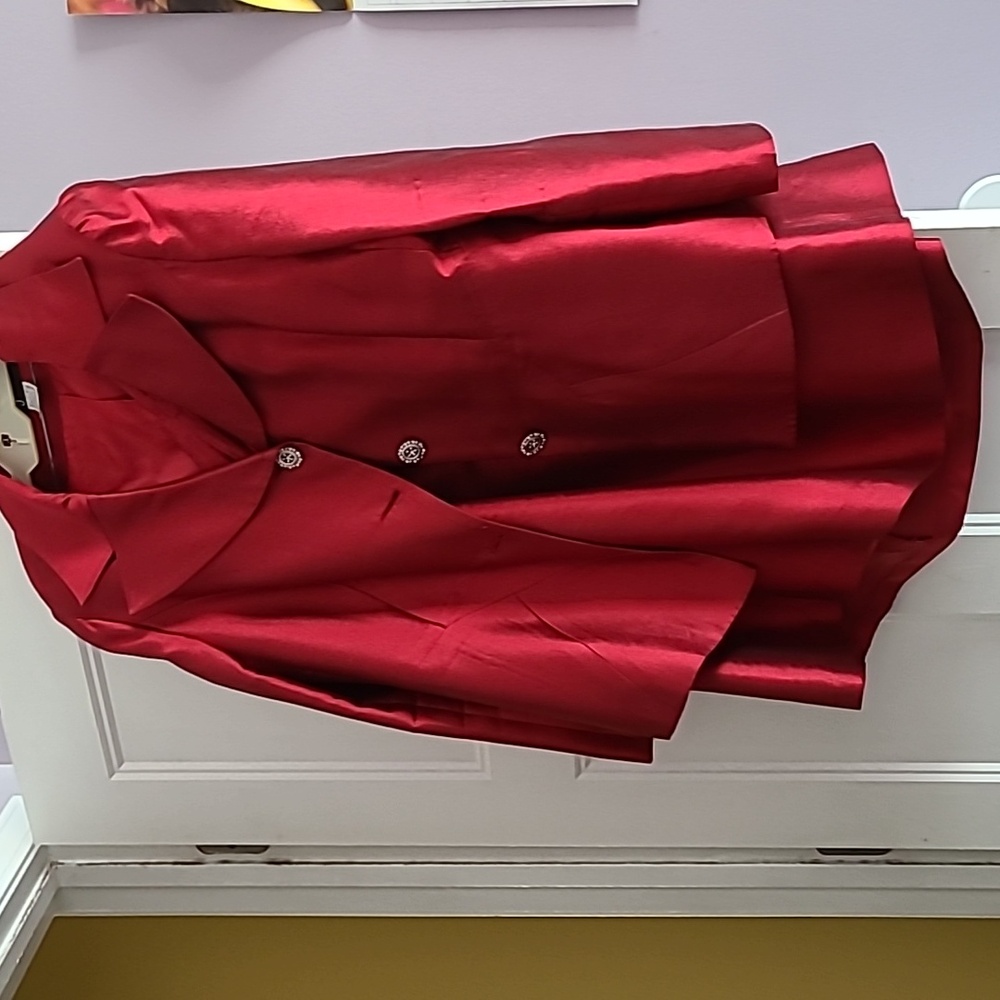 Shi by JOURNEYS Red Suit